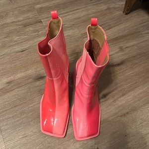 Circus Pink Boot Lauren 9 M NWOT